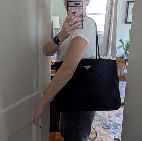 Black Prada nylon shoulder bag tote - Picture 5 of 16